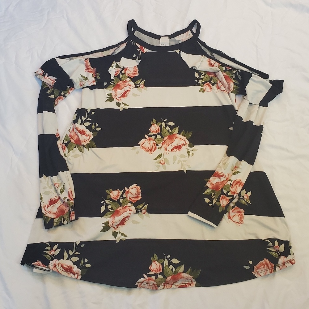 Cold shoulder top